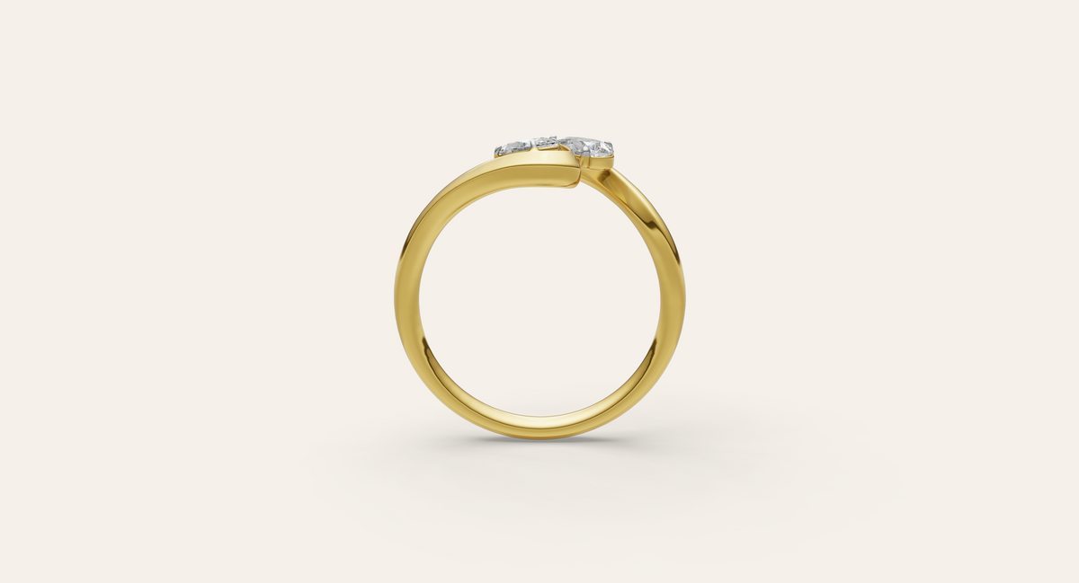 Eclat lab-grown diamond ring, view 3