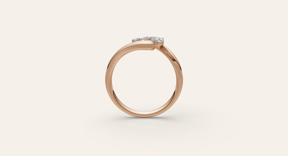 Eclat lab-grown diamond ring, view 4