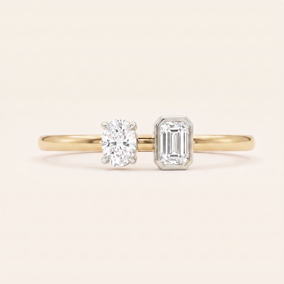 Contrast lab-grown diamond ring, view 3